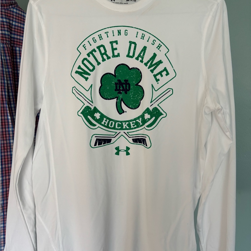 Under armour Notre Dame hockey shirt
